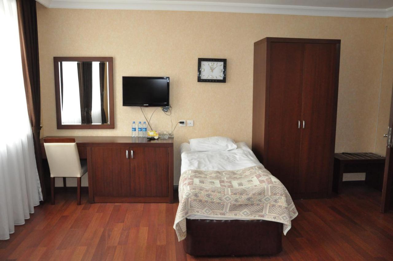 Vilesh Palace Hotel Masally Bagian luar foto
