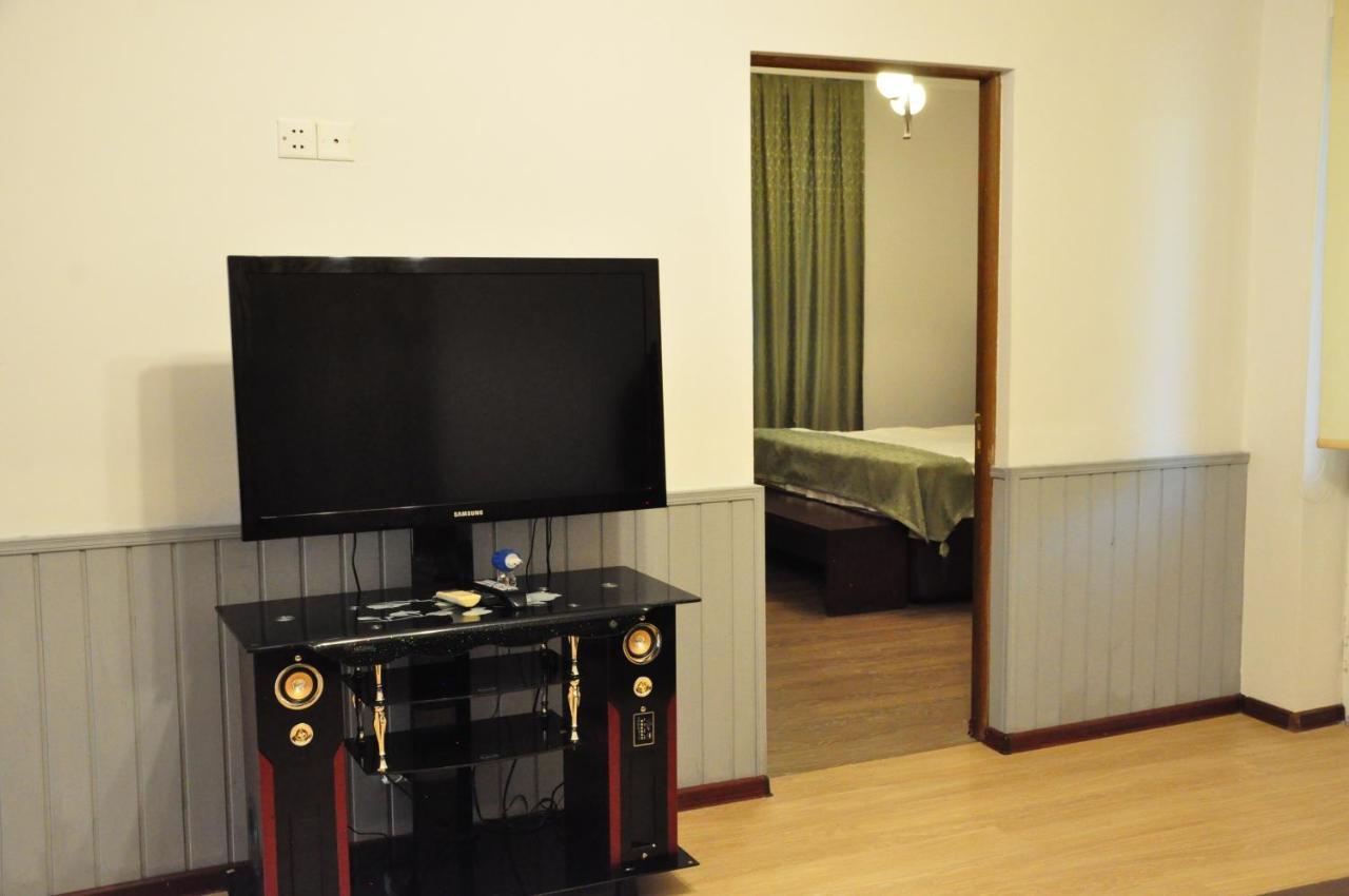 Vilesh Palace Hotel Masally Bagian luar foto
