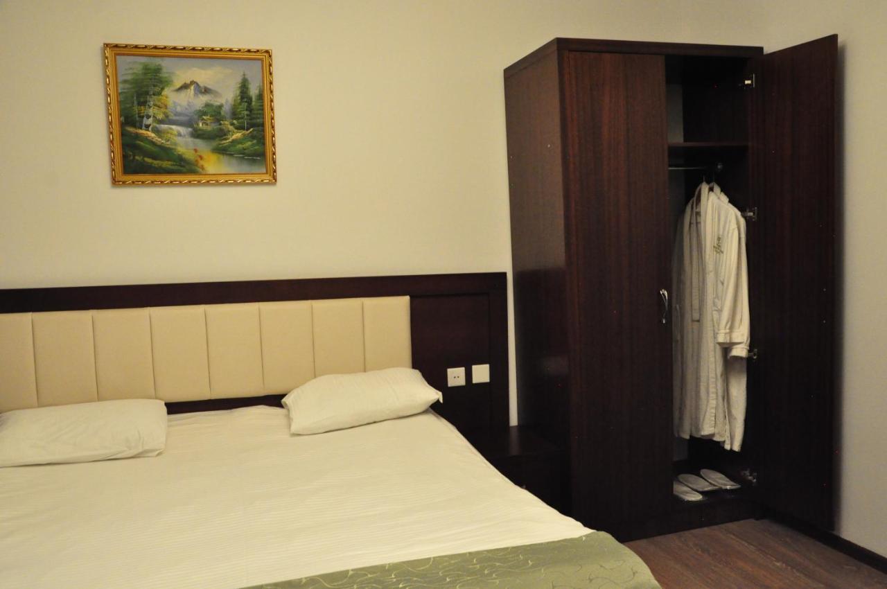 Vilesh Palace Hotel Masally Bagian luar foto